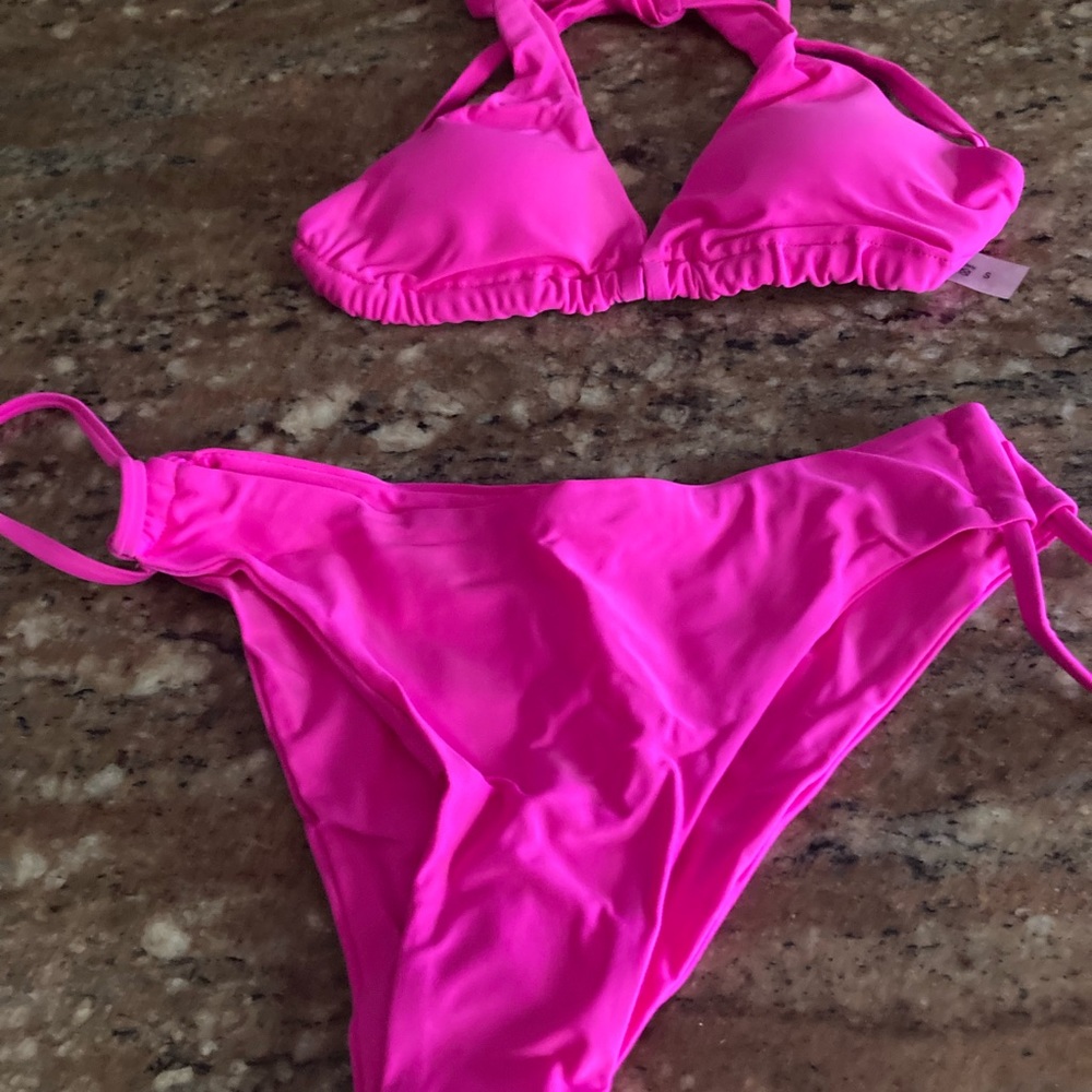 Side tying bikini